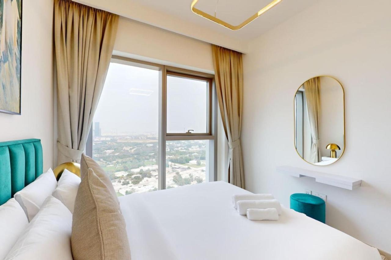Apartment Downtown Views 2 - Incredible Two Bedroom Dubai