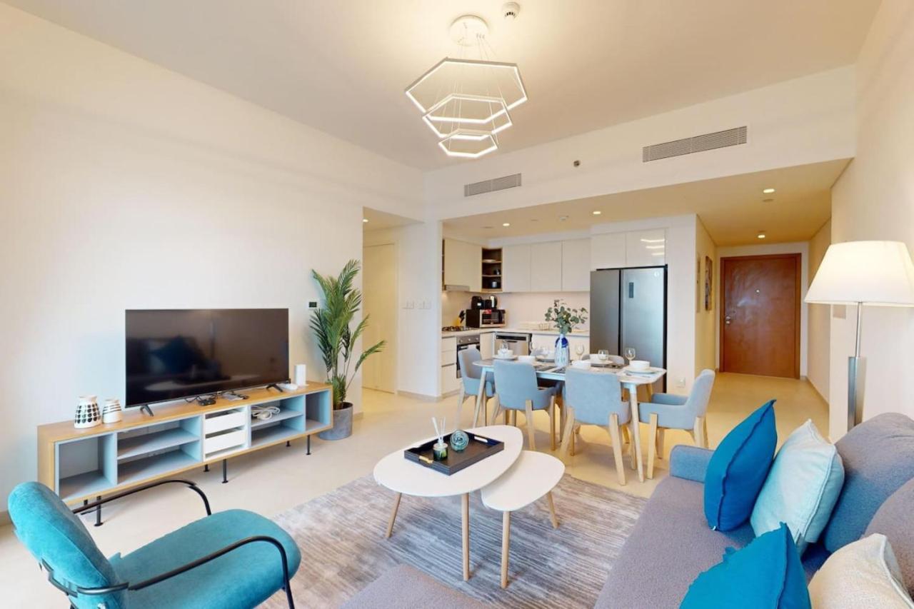 Apartment Downtown Views 2 - Incredible Two Bedroom